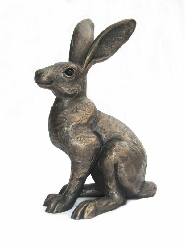 - a Sculpture by Suzie Marsh, measuring 28 x 20 cm (H x W) £135